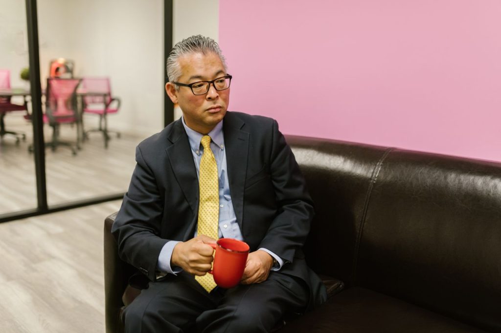 会社を売るベストなタイミングはいつ？売却を考え始めたい5つのサインと準備期間