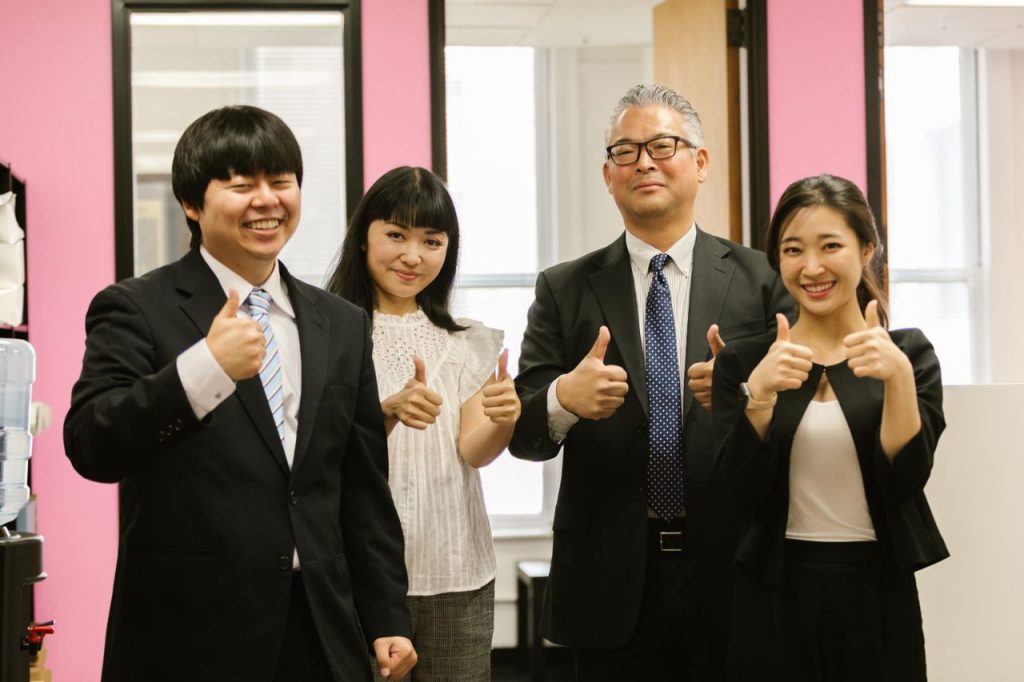 新しい体制に前向きな社員たち