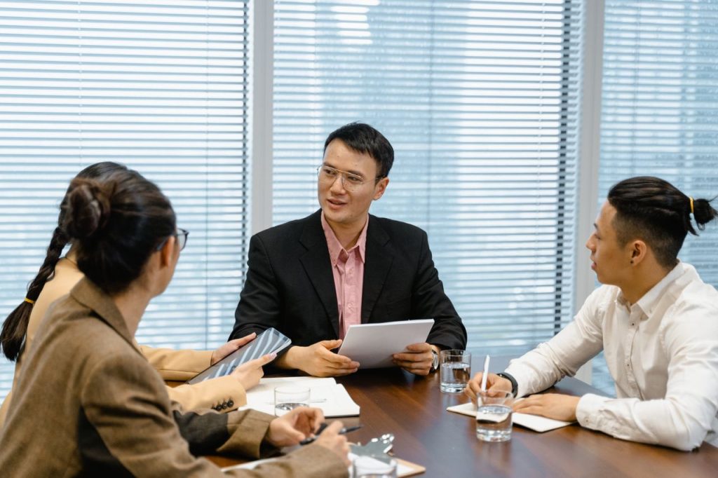 従業員5人・30人・100人で何が違う？会社の規模別に見る、会社売却の進め方と相談先
