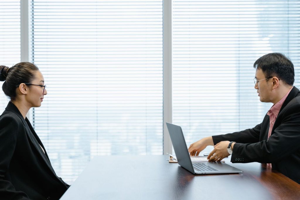 人材サービスを支える社員
